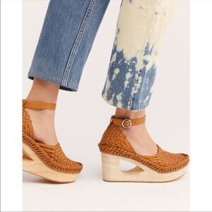 Free People Teagan Huarache Wooden Clog Tan Brown Natural EU 38 7.5